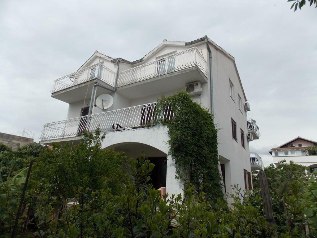 Apartment Ivana Водице Екстер'єр фото